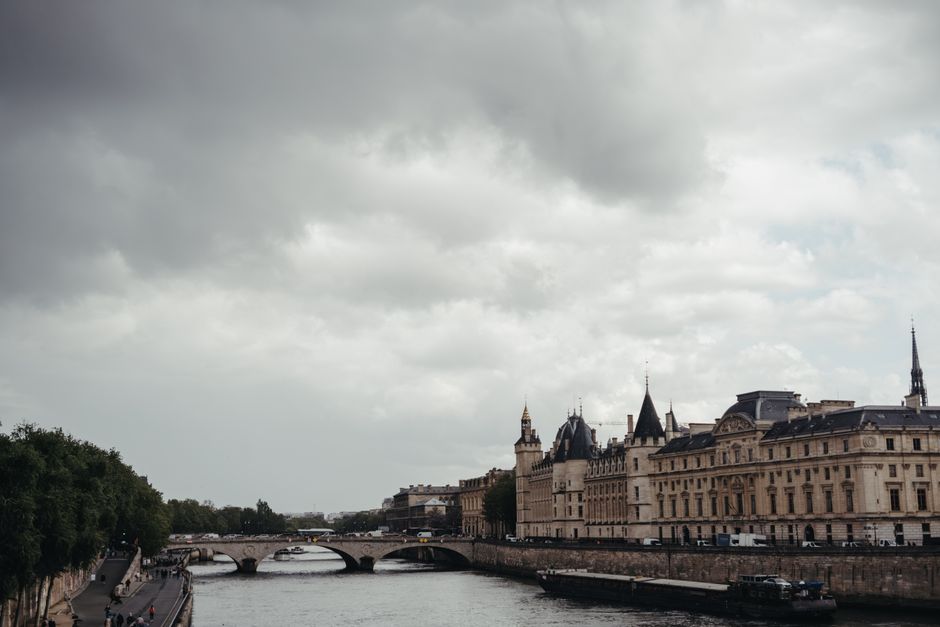 Conciergerie à Rose-Hill : services et contraintes locales